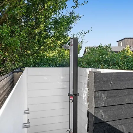 Nice In With 4 Bedrooms, Sauna And Wifi Hébergement de vacances *